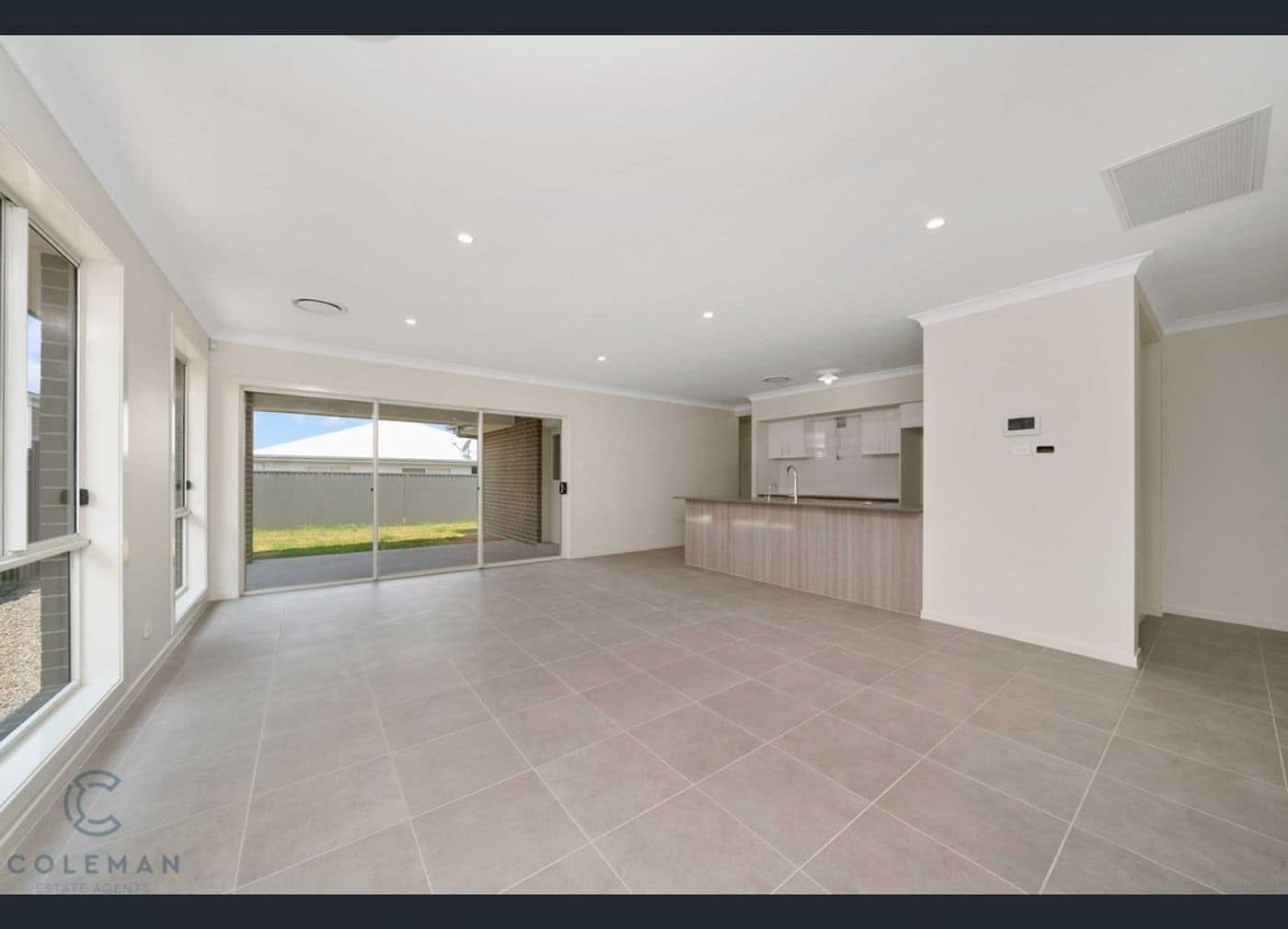 WhatsApp Image 2024-11-04 at 18.54.47_f6bdb5bb